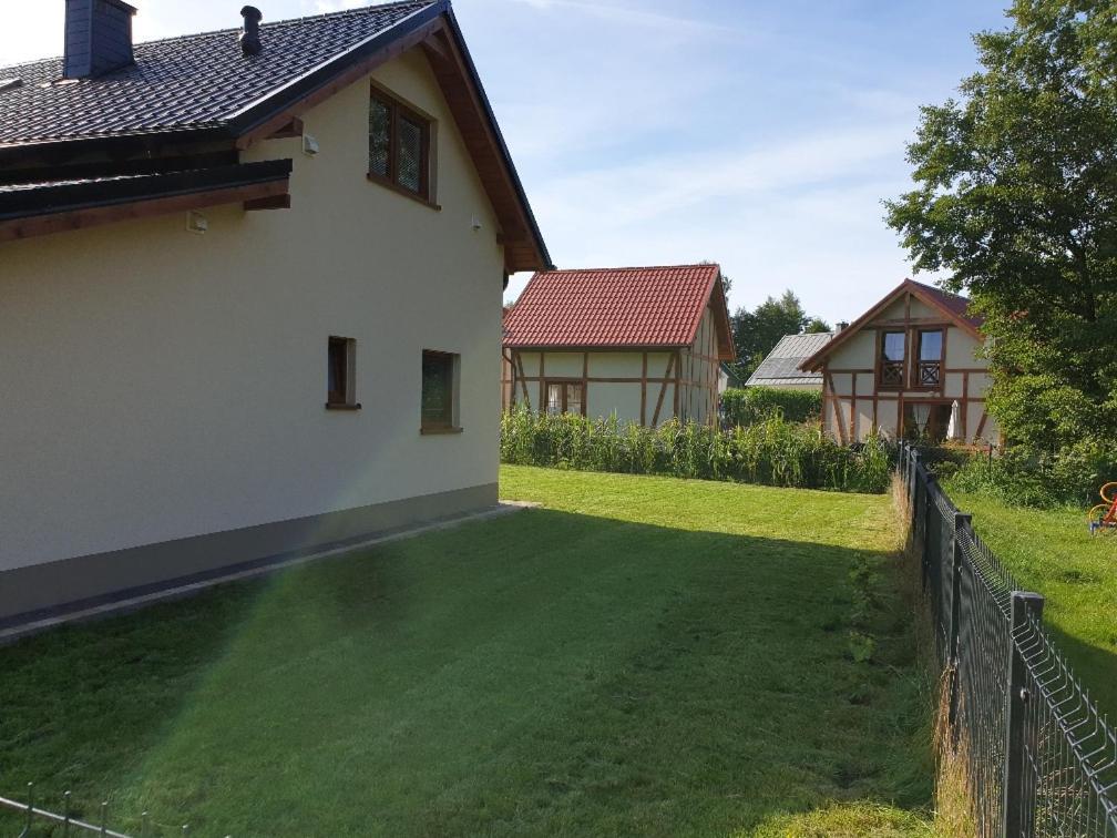 Vila Osada Cztery Pory Roku - Dom Jesien Kopalino Exteriér fotografie